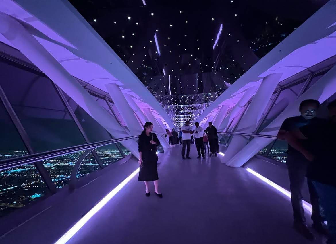 Kingdom Center Sky Bridge — photo 4