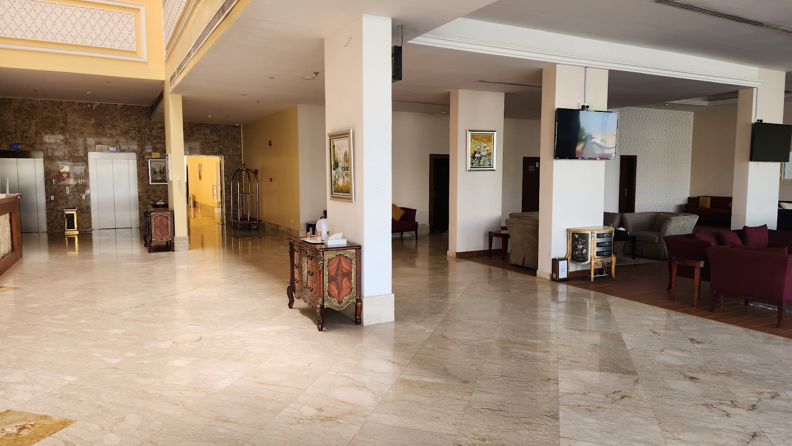 MARAS SERVICED APARTMENTS — photo 2
