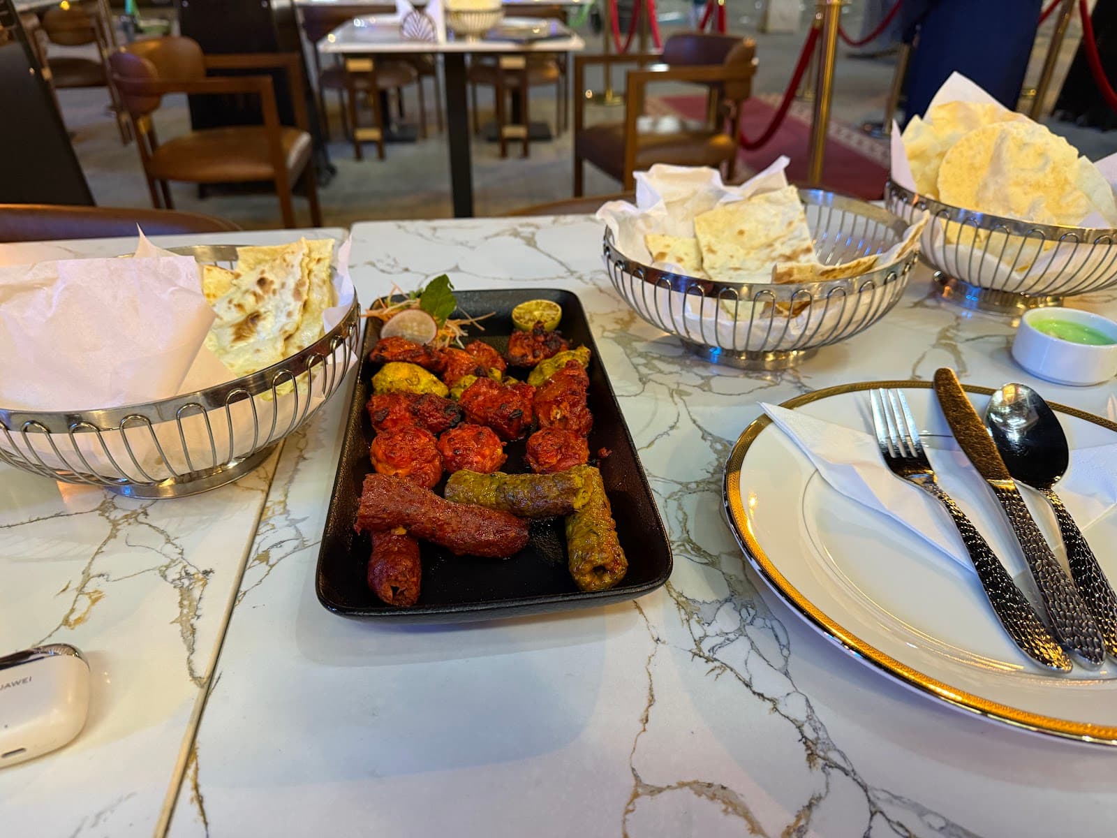 مطعم بيراديز الهندي - العليا peradiz — photo 2