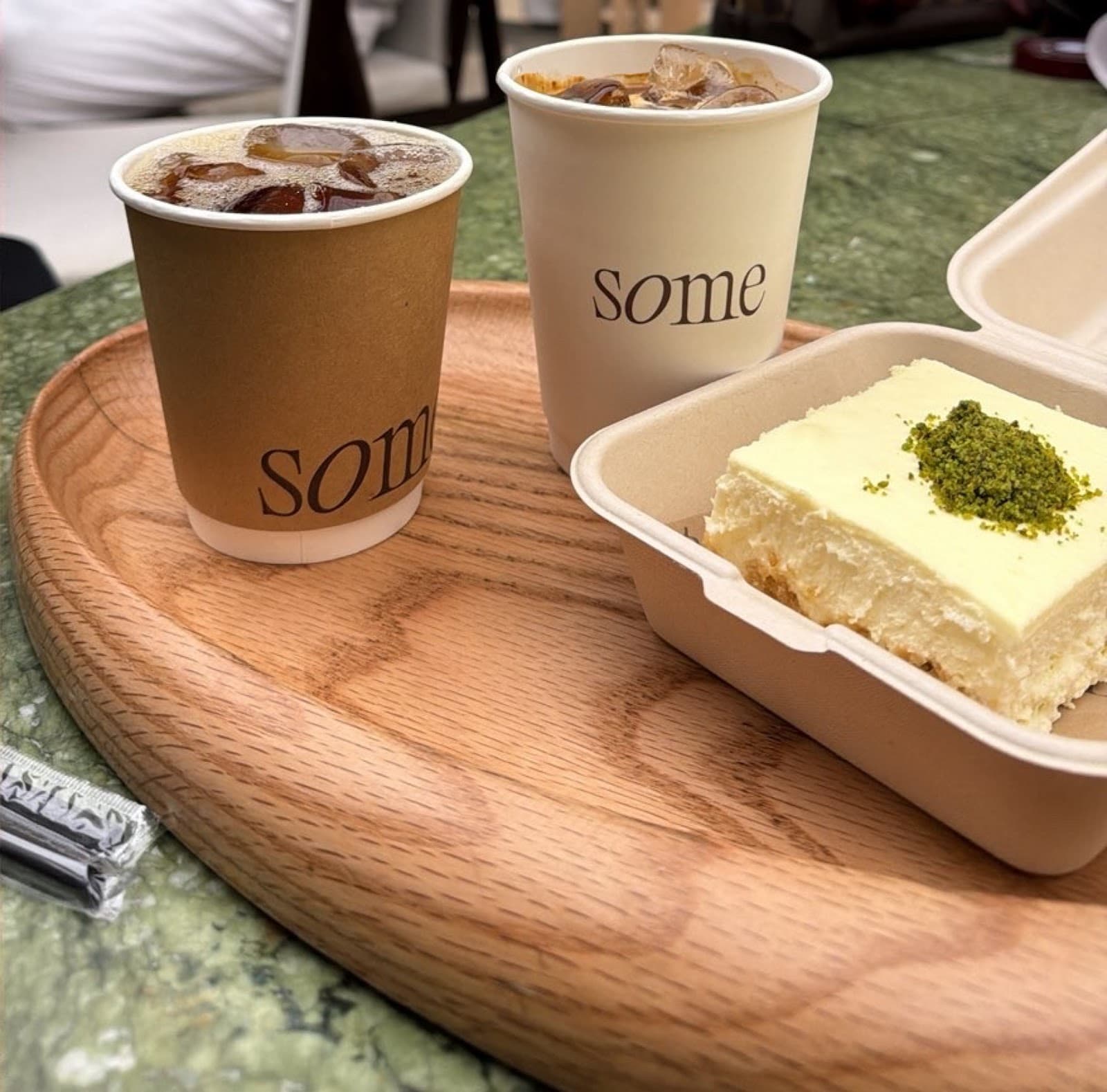 بعض القهوة — صورة ٢