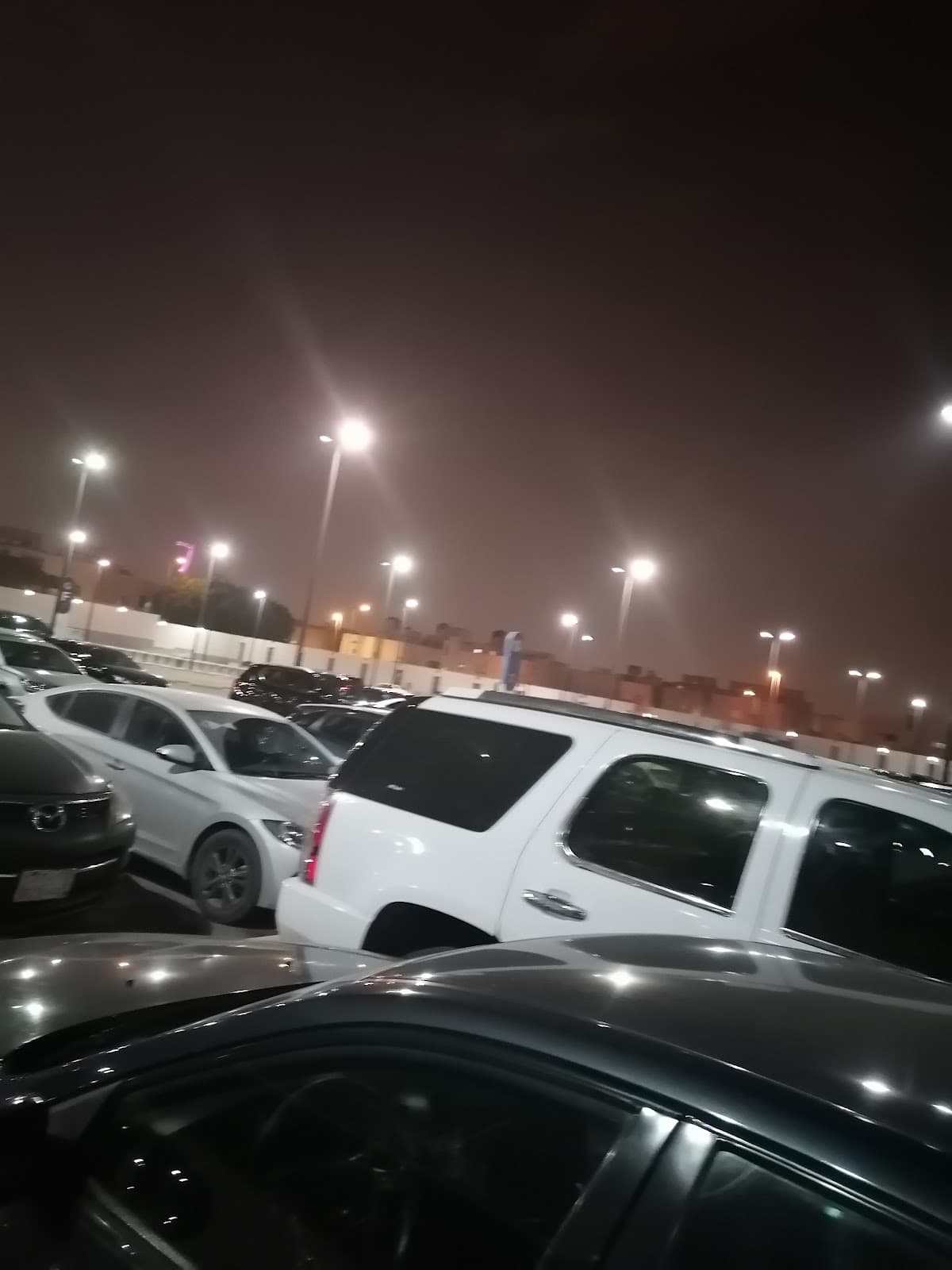 Hayat Mall Parking Space — صورة ٢