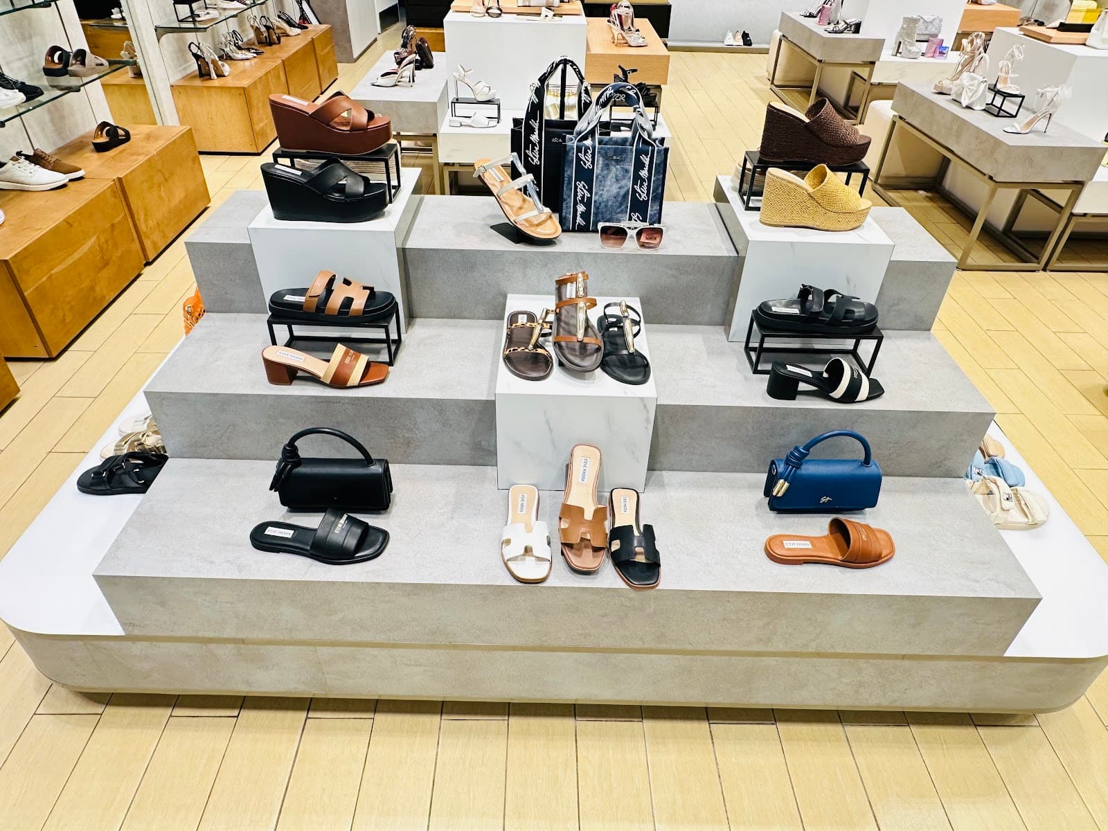 Steve Madden – Nakheel Mall, Riyadh — صورة ٣