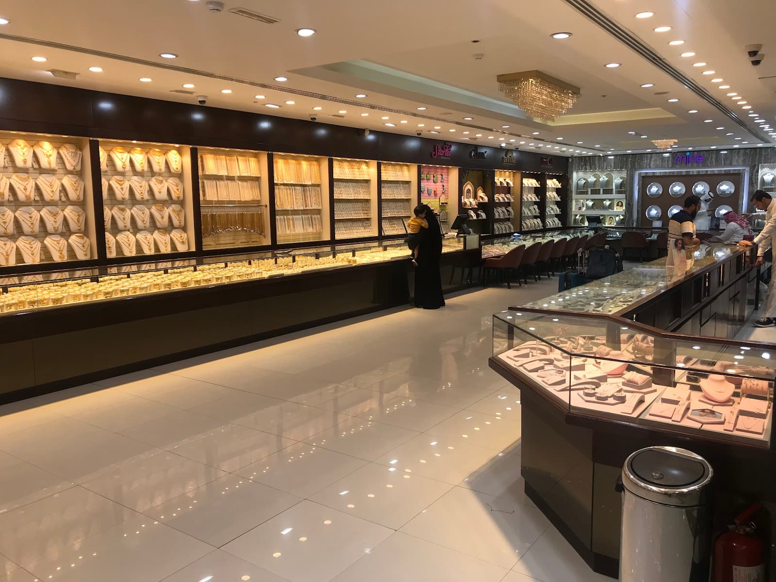 Malabar Gold and Diamonds - Avenue Mall - Riyadh — صورة ٢