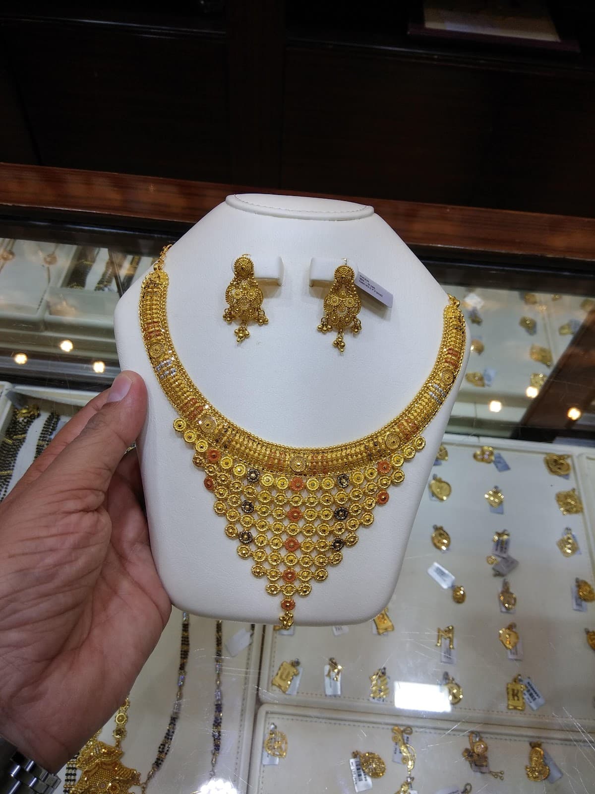 Malabar Gold and Diamonds - Avenue Mall - Riyadh — صورة ٣