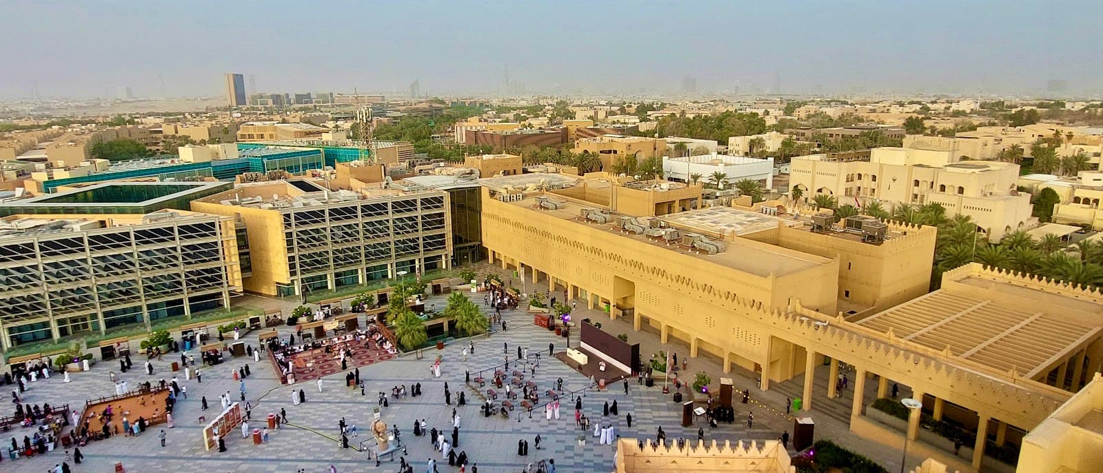 الكندي بلازا — صورة ٤