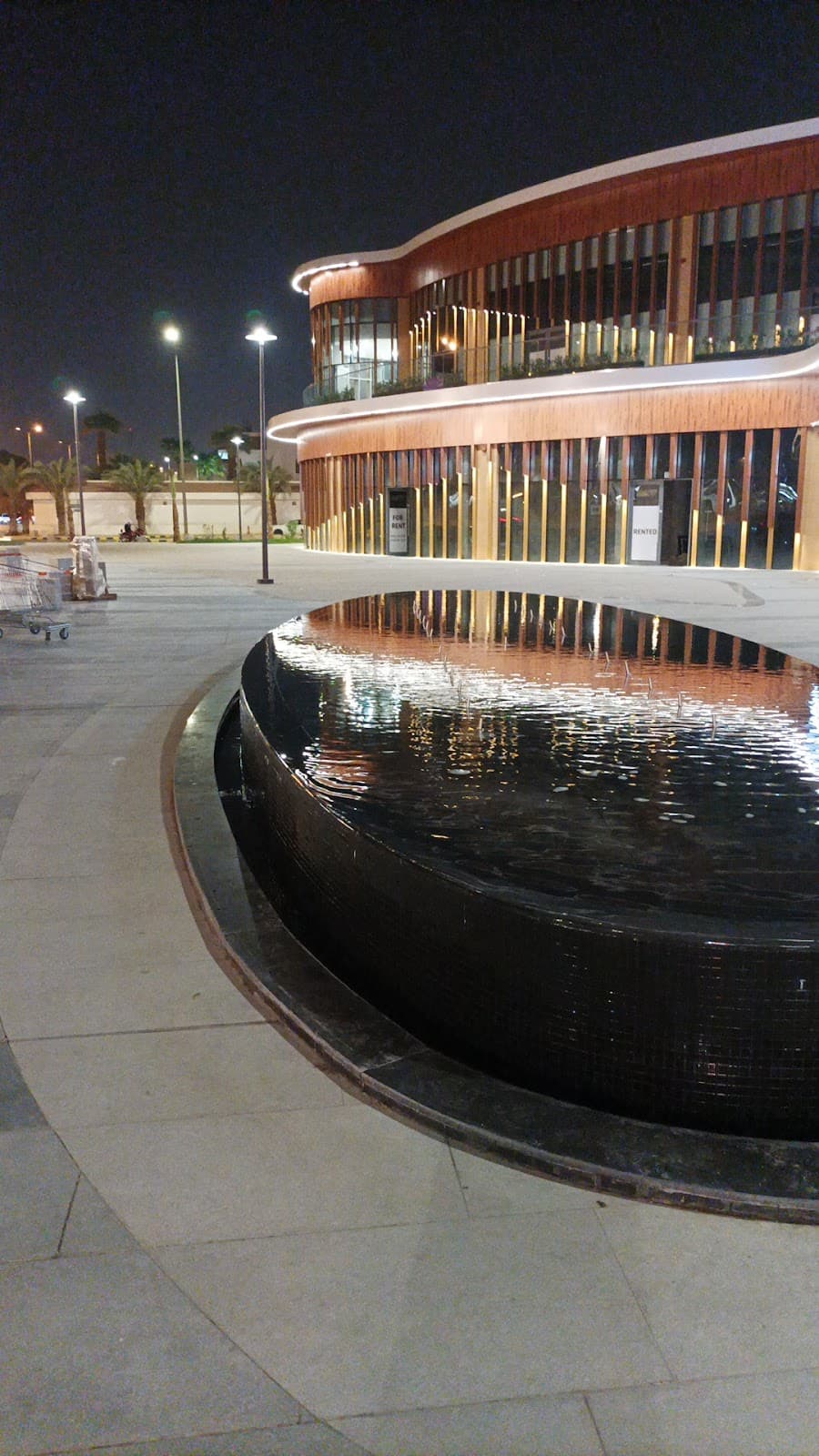 The Drop Avenue Plaza — photo 4