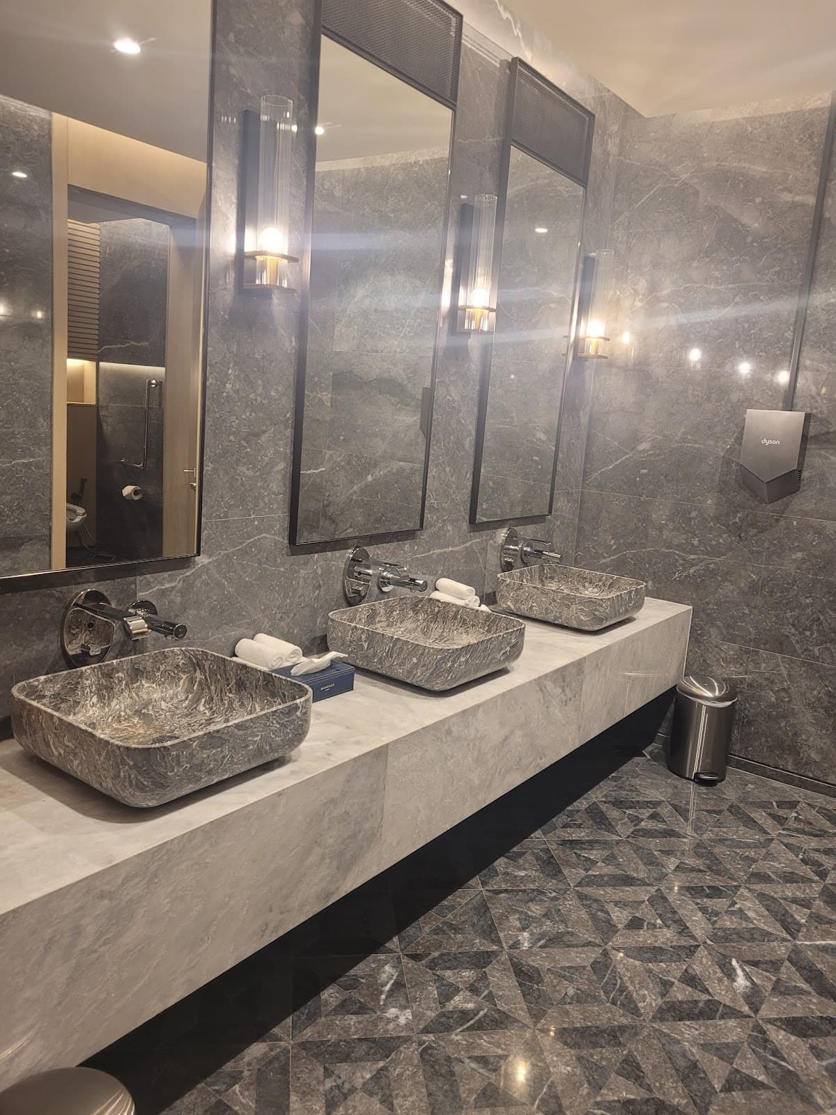 Mansard Riyadh, A Radisson Collection Hotel — photo 4