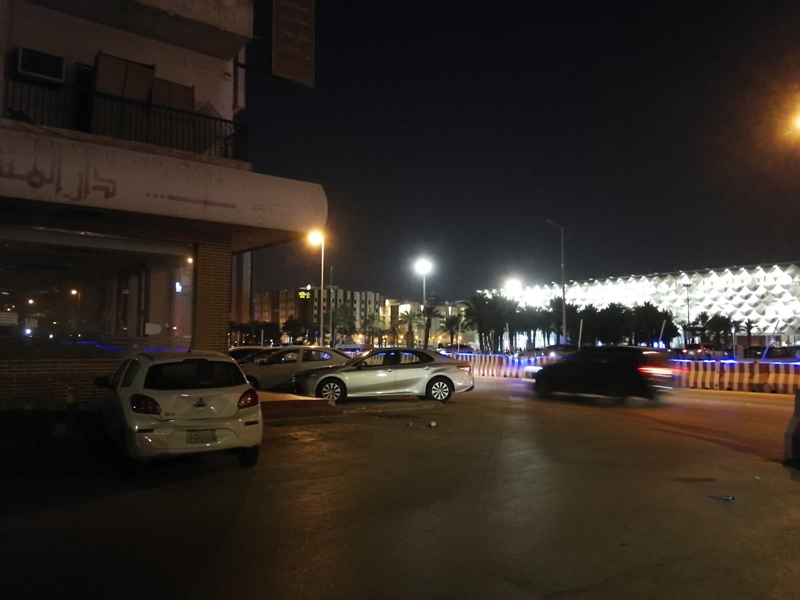 جامع الملك عبدالعزيز — صورة ٤