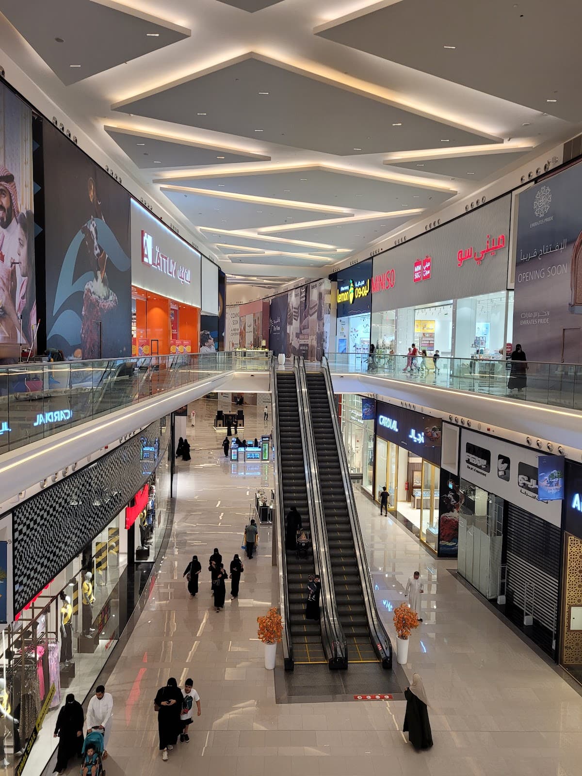 Cenomi The View Mall — photo 3
