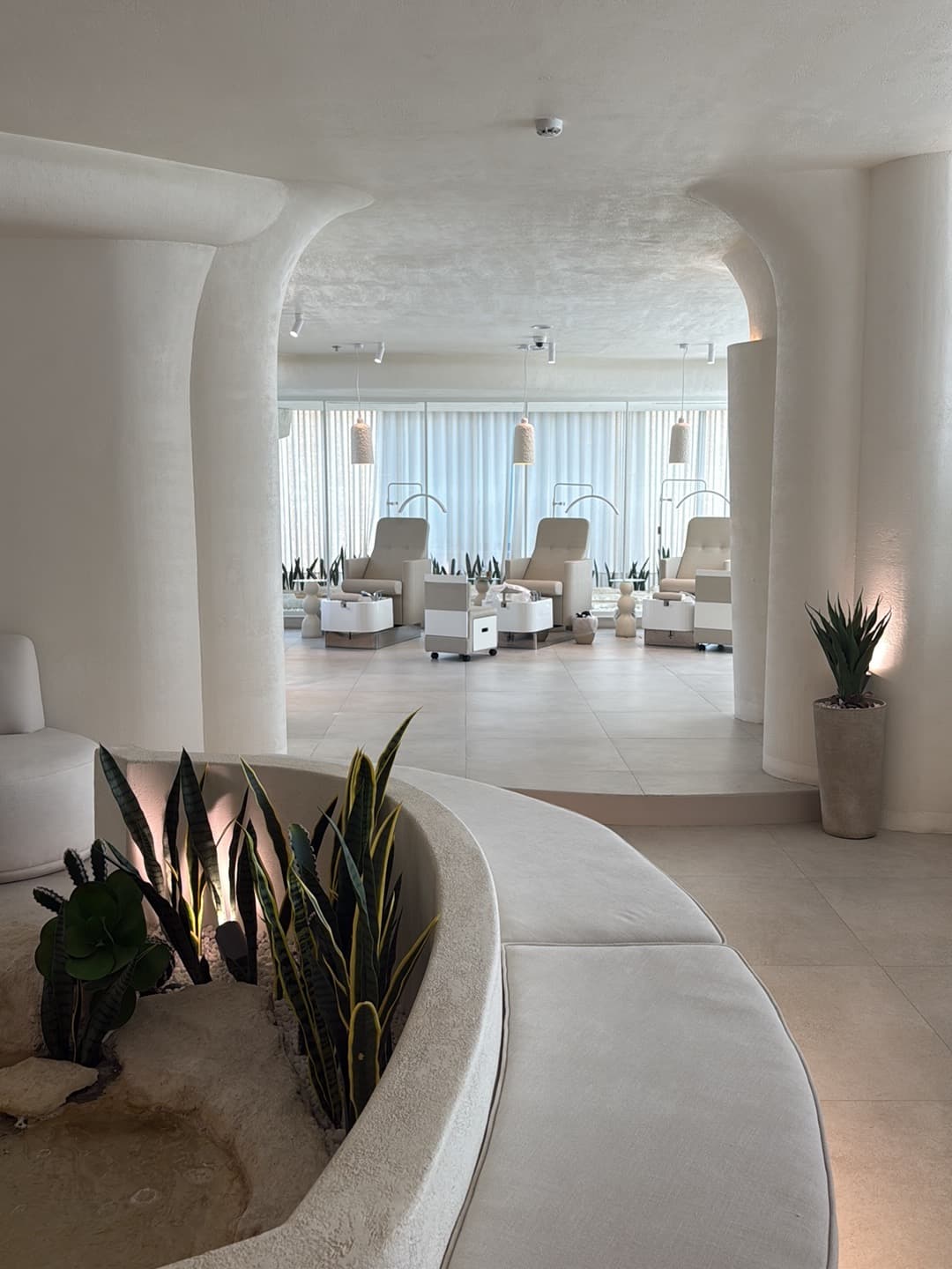 Treat luxury spa — photo 1