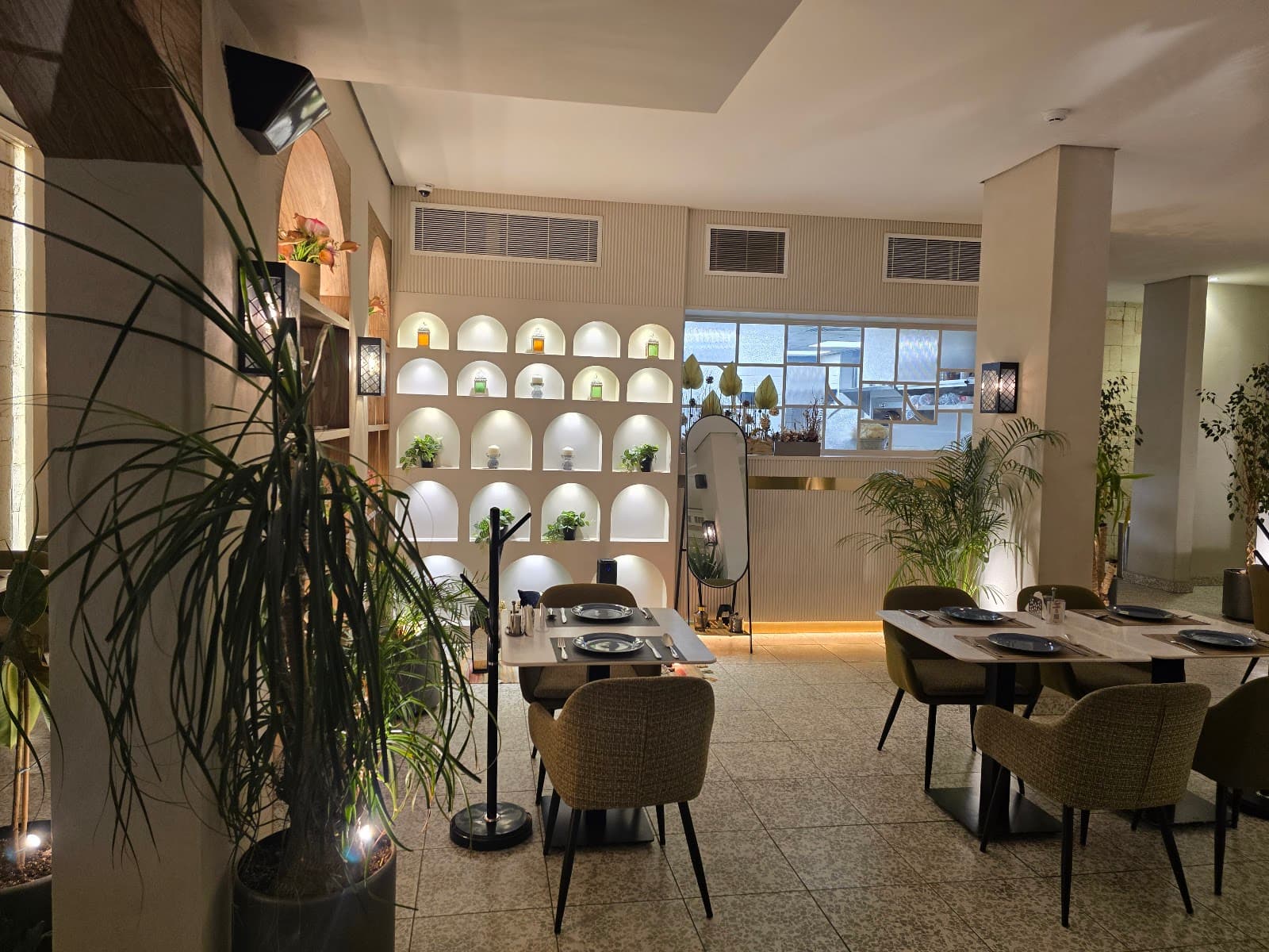 Indian Bhar Restaurant — photo 4
