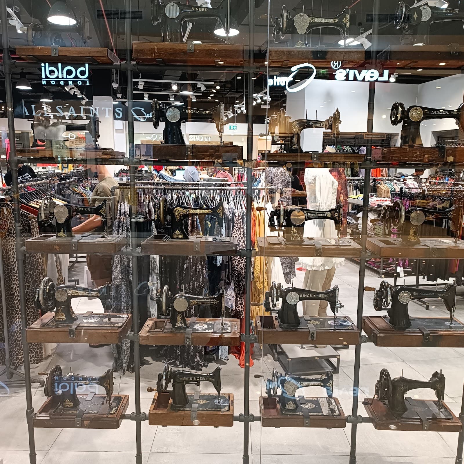 Dubai Outlet Mall — photo 4