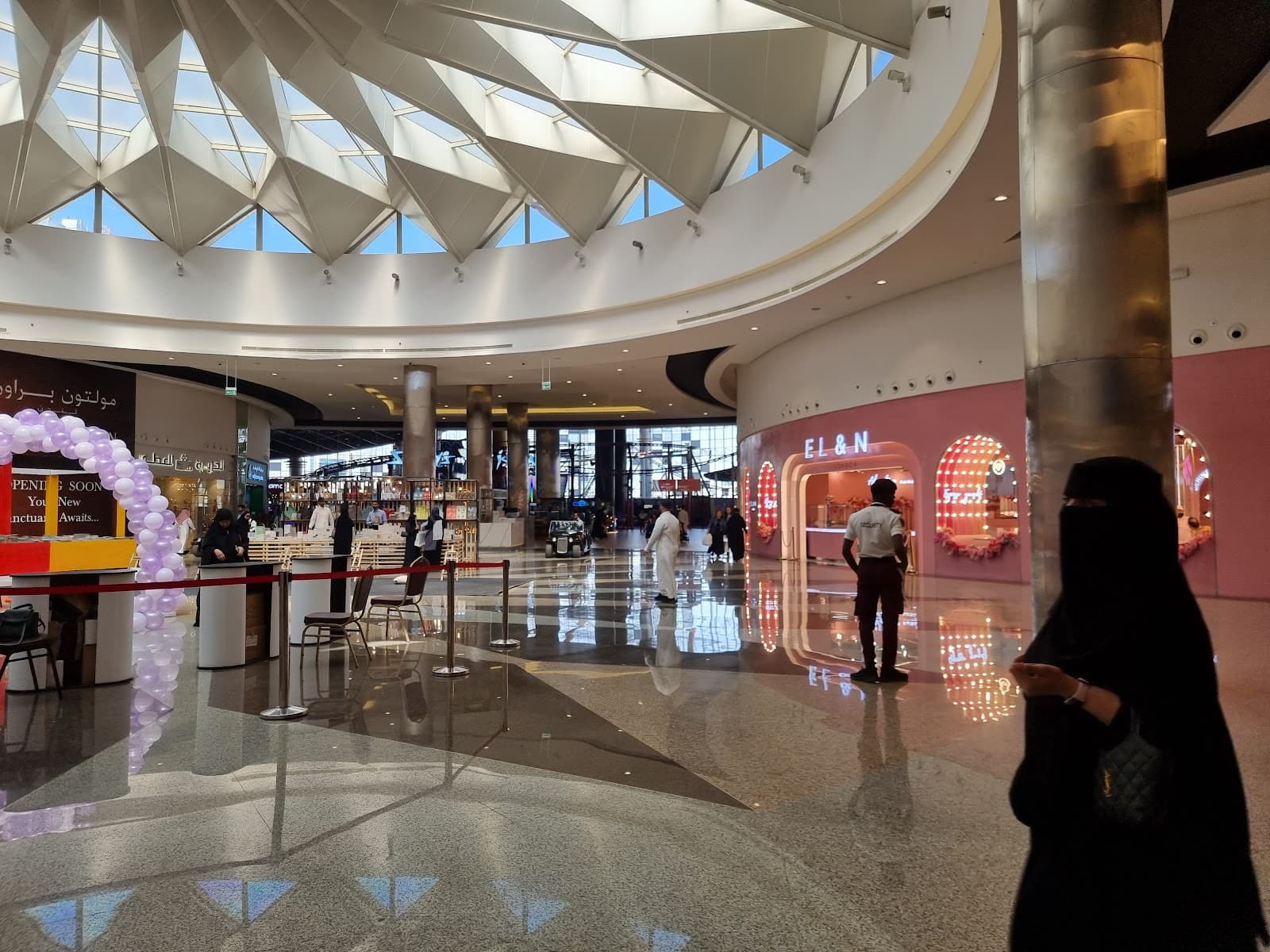 Panorama Mall — photo 3